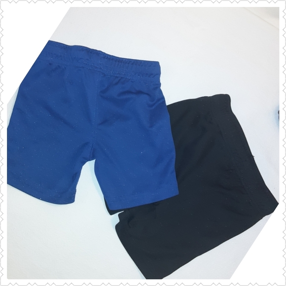 Carter's boy basketball shorts - Picture 3 of 4